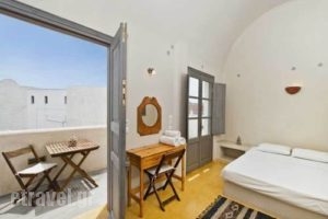 Prive Suites_accommodation_in_Hotel_Cyclades Islands_Sandorini_Perissa