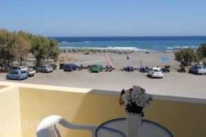 Rena Rooms to let_best prices_in_Room_Cyclades Islands_Sandorini_Monolithos