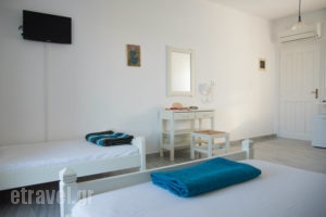 George Guest house_best deals_Apartment_Cyclades Islands_Paros_Piso Livadi