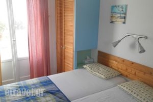 Christo Rooms & Studios_best deals_Room_Cyclades Islands_Milos_Apollonia