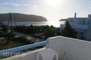 Christo Rooms & Studios_best prices_in_Room_Cyclades Islands_Milos_Apollonia