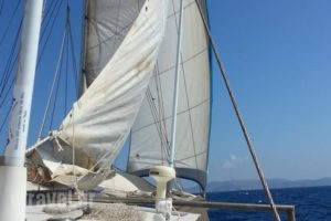 Yacht Charter-Traditional Motor Sailer 51FT_holidays_in_Yacht_Crete_Heraklion_Stalida