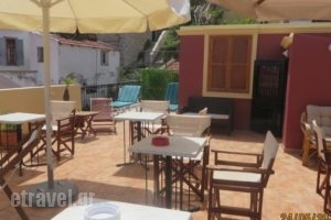 Maravelia Apartments_travel_packages_in_Dodekanessos Islands_Simi_Symi Chora