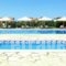 Alexandros Hotel Apartments_travel_packages_in_Macedonia_Halkidiki_Vourvourou