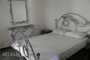 Cavo d' Oro_best prices_in_Apartment_Cyclades Islands_Kea_Korisia