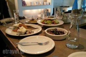 Meze-Meze_food_in_Restaurant___Kassandreia