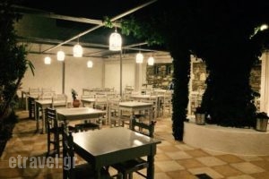 Cuore Rosso_food_in_Restaurant___Paros