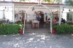 Fish Tavern O Haris_food_in_Restaurant___Neos Marmaras