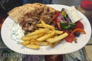 Gyros Corner - O Pondos_food_in_Restaurant___Mikonos