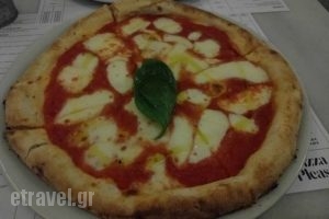 Pizza Please_food_in_Restaurant___Thessaloniki