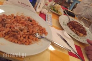La Rosticceria_food_in_Restaurant___Mikonos