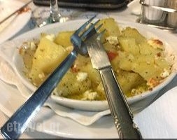 Gialos_food_in_Restaurant___