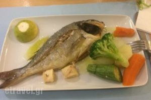 Fishalida_food_in_Restaurant___Kerkira