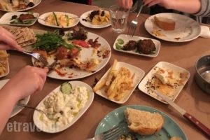 lira100_food_in_Restaurant___Alimos